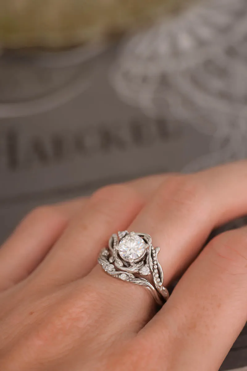 1 carat moissanite engagement ring / Undina