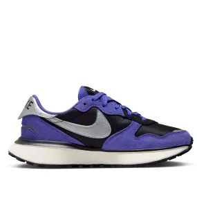 Nike Women's Phoenix Waffle Shoes