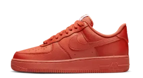 WOMEN'S NIKE AIR FORCE 1 '07